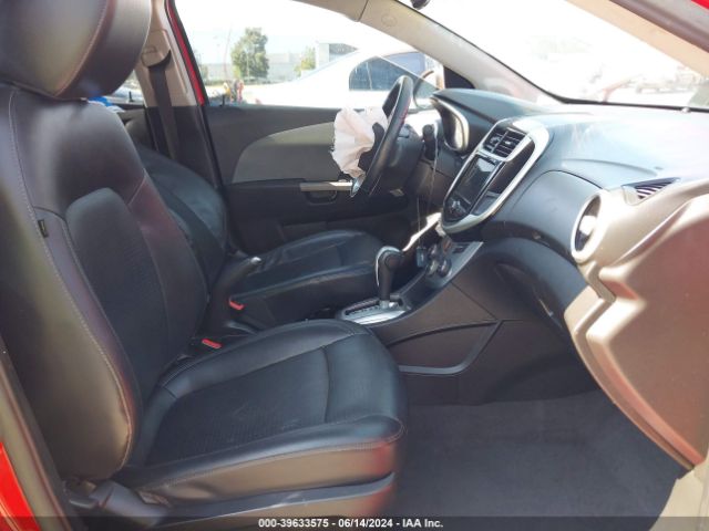 Photo 4 VIN: 1G1JF5SB5J4135041 - CHEVROLET SONIC 