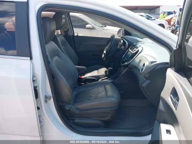 Photo 4 VIN: 1G1JF5SB6H4139643 - CHEVROLET SONIC 