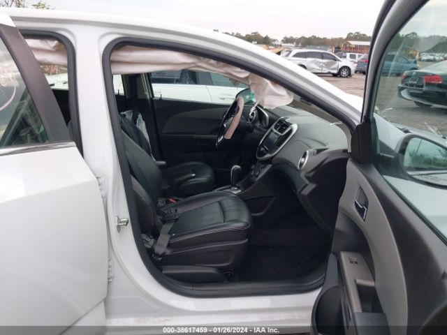 Photo 4 VIN: 1G1JF5SBXH4124210 - CHEVROLET SONIC 