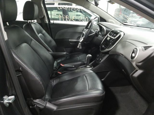 Photo 4 VIN: 1G1JF5SBXK4121945 - CHEVROLET SONIC PREM 