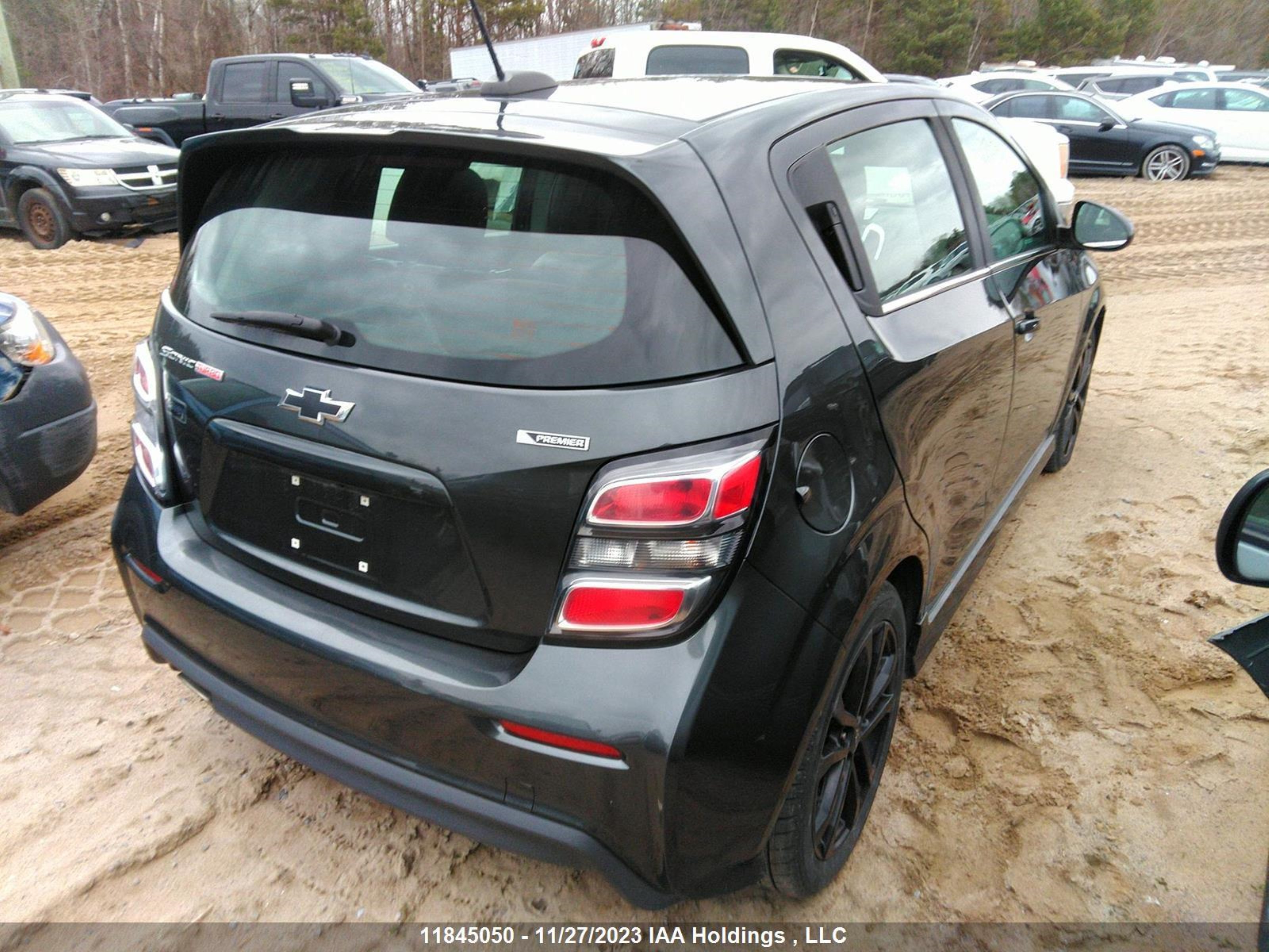 Photo 3 VIN: 1G1JF6SB4J4131259 - CHEVROLET SONIC 