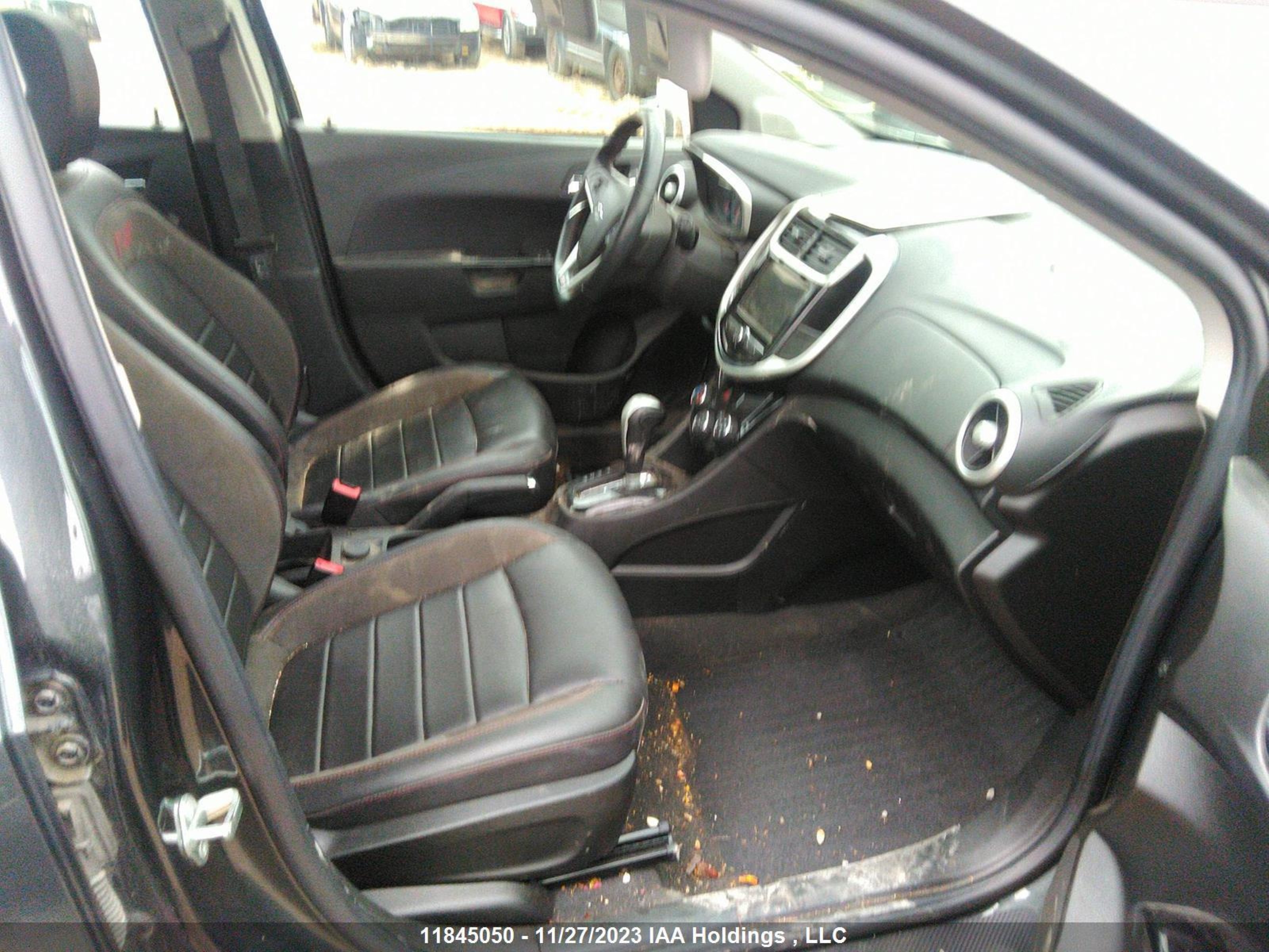 Photo 4 VIN: 1G1JF6SB4J4131259 - CHEVROLET SONIC 