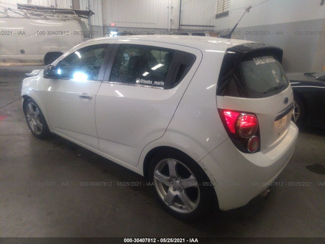 Photo 2 VIN: 1G1JF6SB6C4226702 - CHEVROLET SONIC 