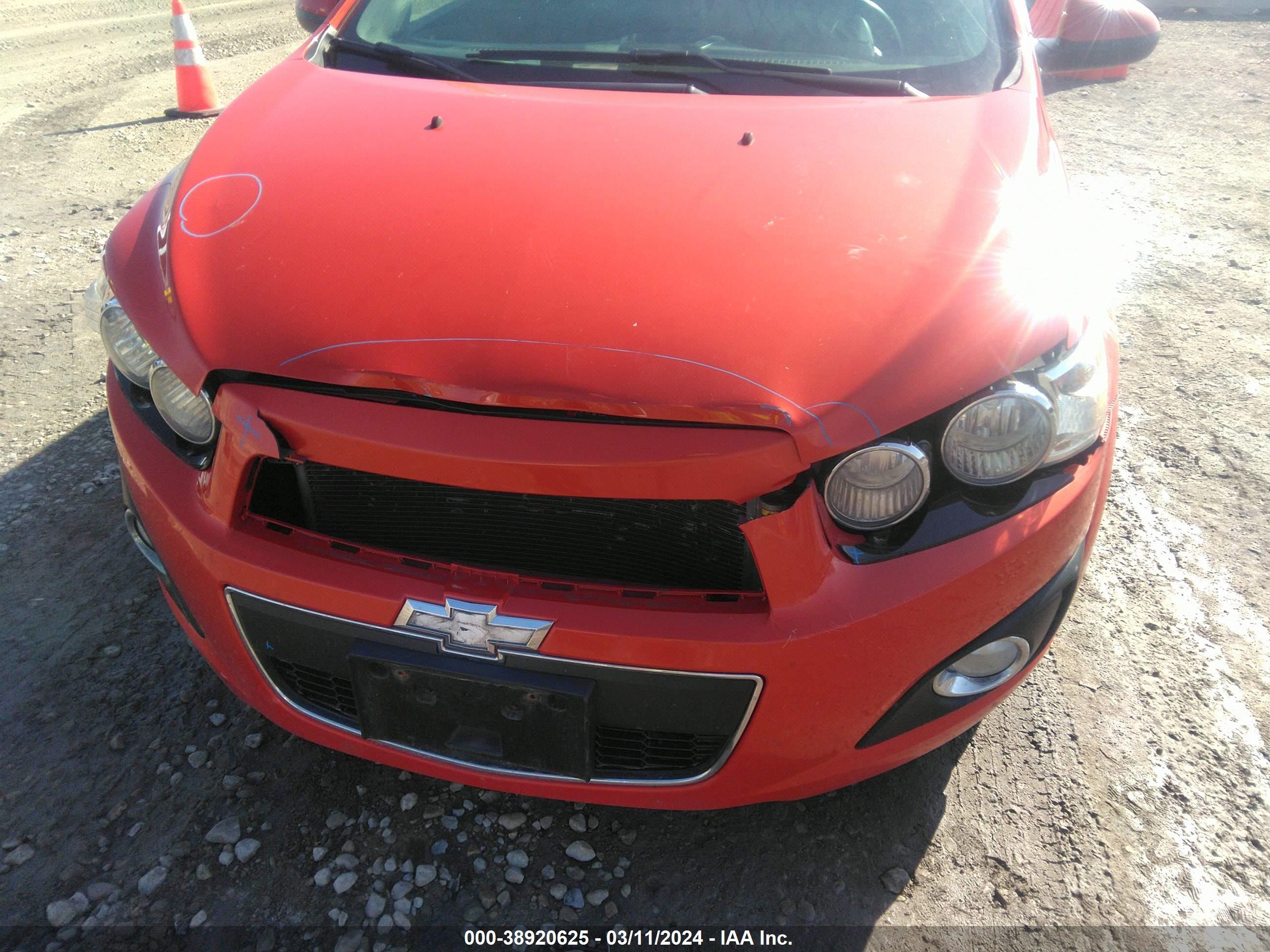 Photo 5 VIN: 1G1JF6SB7C4186906 - CHEVROLET SONIC 