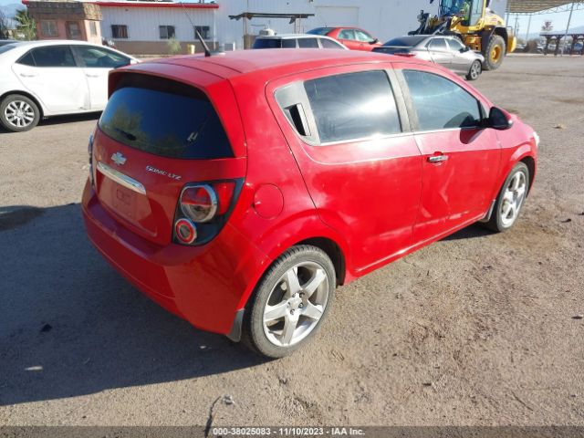 Photo 3 VIN: 1G1JF6SH8C4231789 - CHEVROLET SONIC 