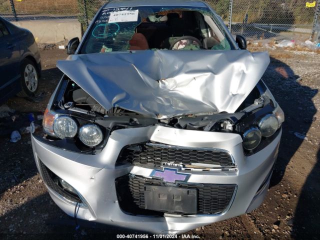 Photo 5 VIN: 1G1JG5SB6F4143850 - CHEVROLET SONIC 