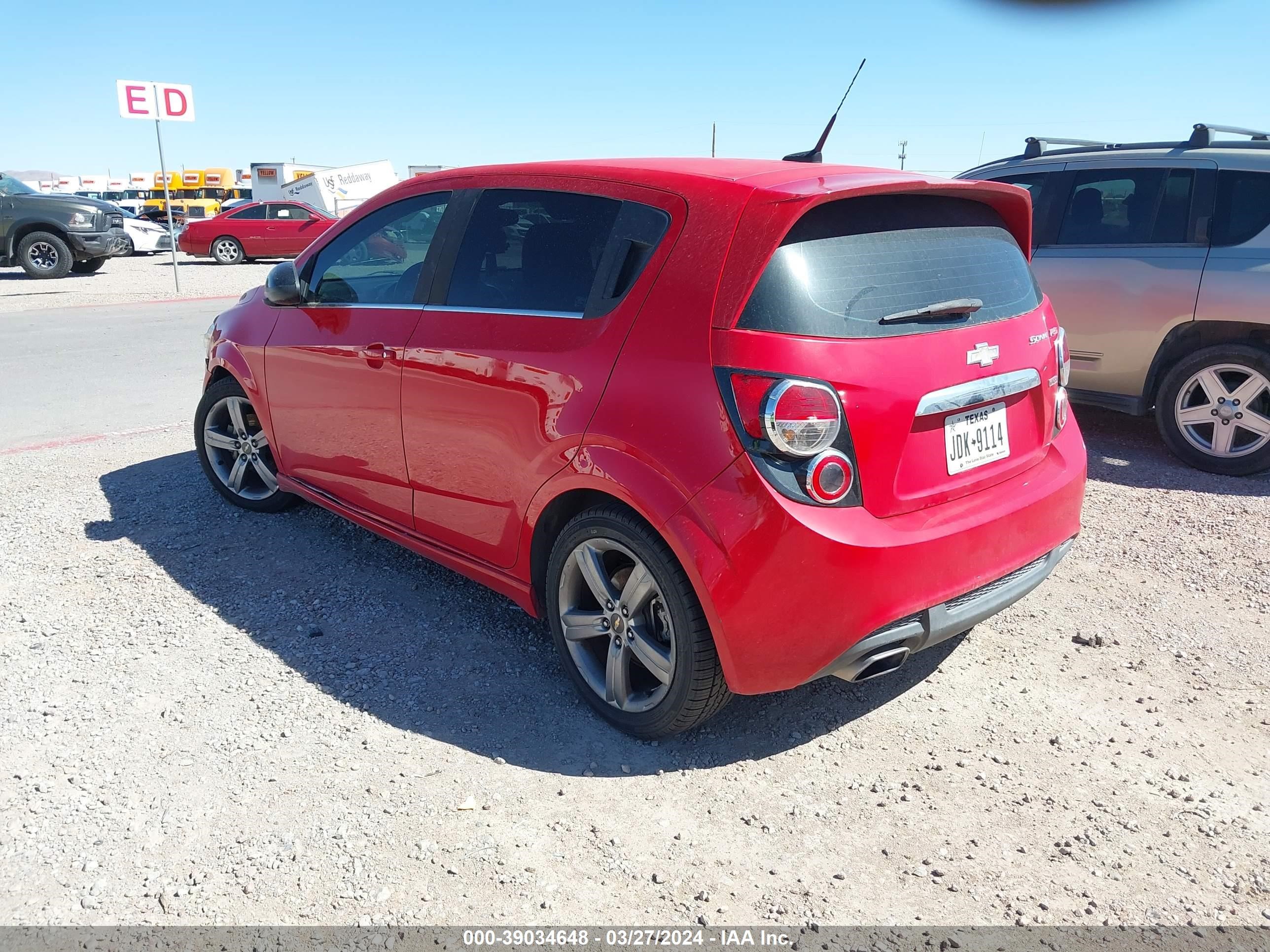 Photo 2 VIN: 1G1JG6SB3D4183886 - CHEVROLET SONIC 