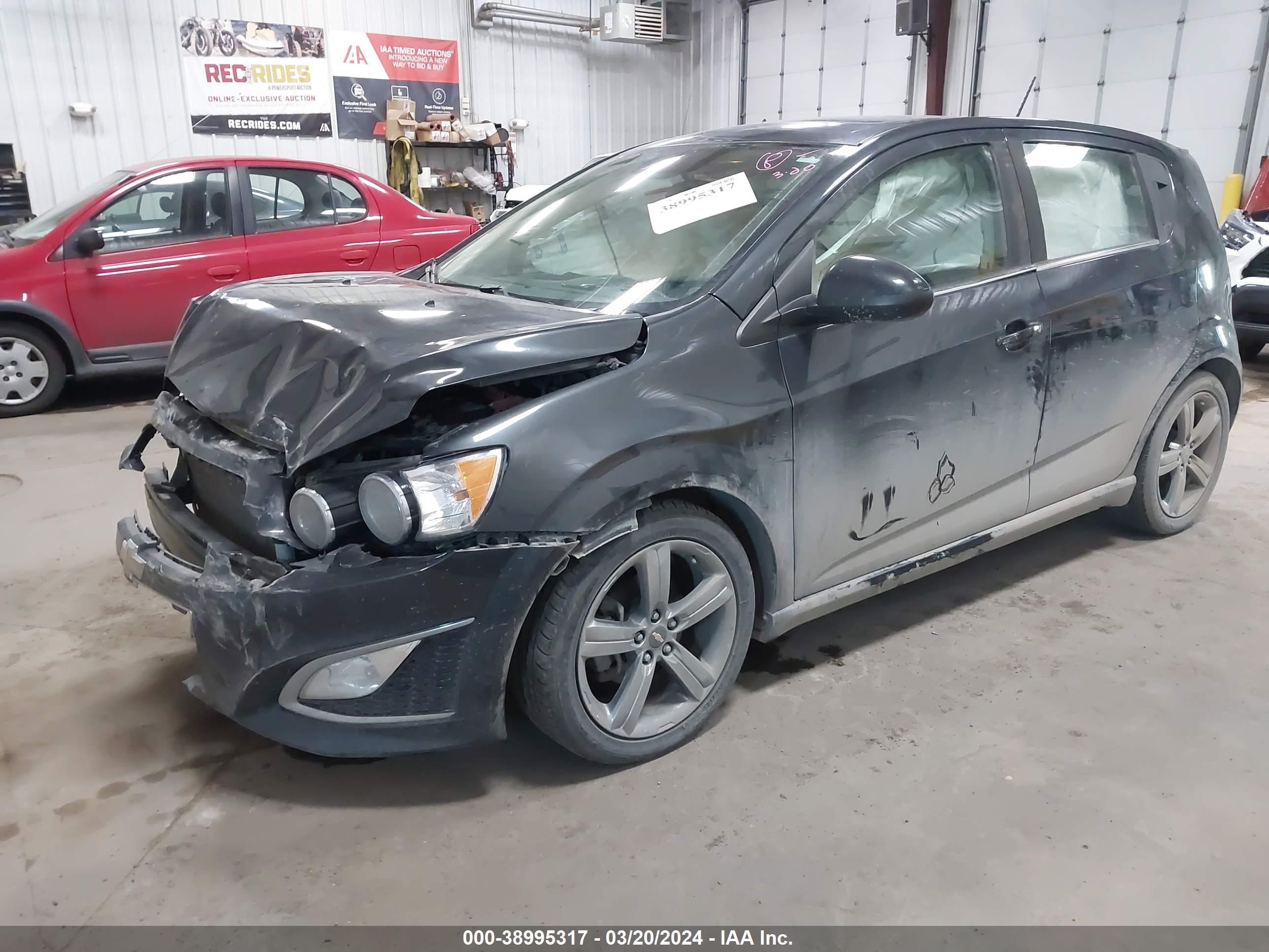 Photo 1 VIN: 1G1JG6SB3F4184913 - CHEVROLET SONIC 