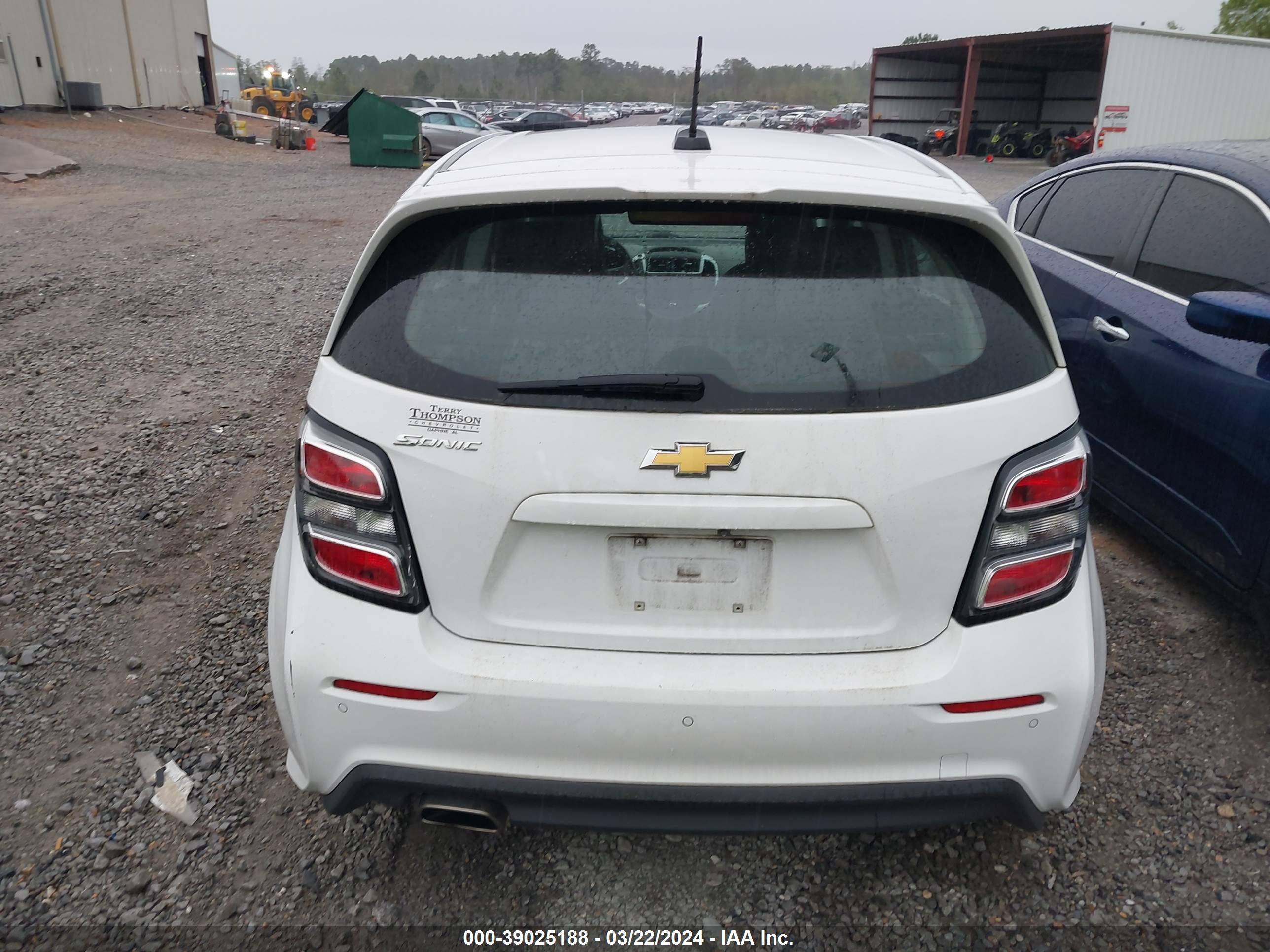 Photo 15 VIN: 1G1JG6SB4L4133500 - CHEVROLET SONIC 