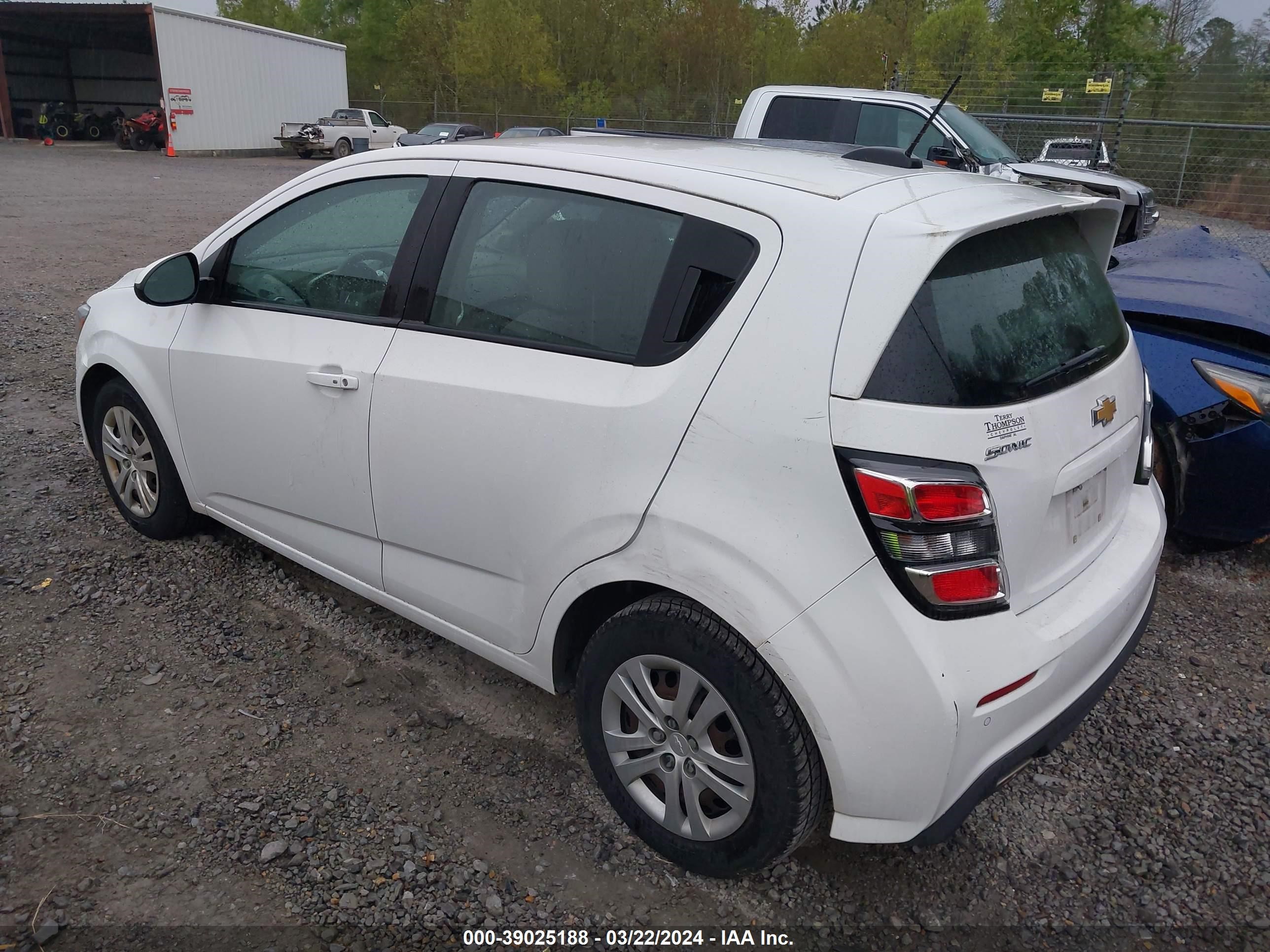 Photo 2 VIN: 1G1JG6SB4L4133500 - CHEVROLET SONIC 