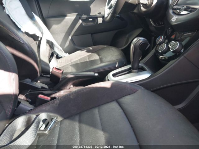 Photo 4 VIN: 1G1JG6SB7D4201614 - CHEVROLET SONIC 