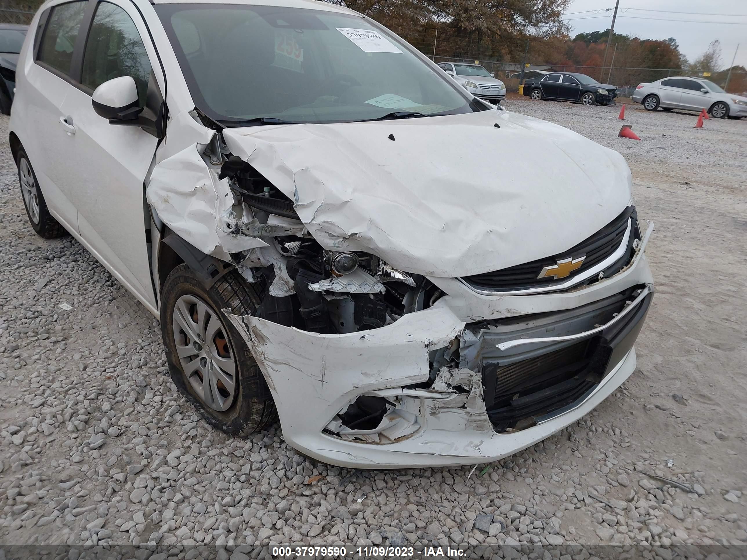 Photo 5 VIN: 1G1JG6SB7K4130508 - CHEVROLET SONIC 