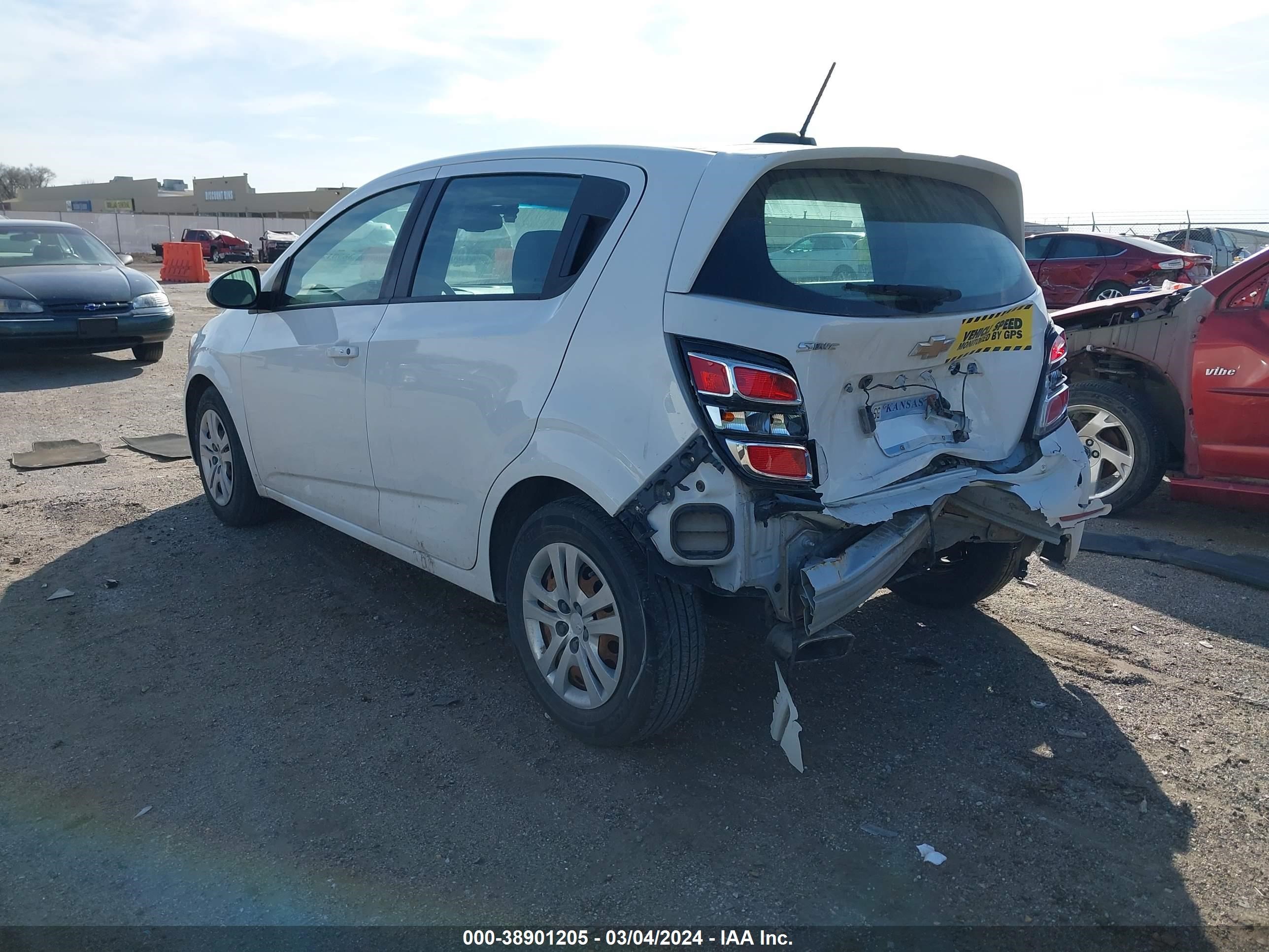 Photo 2 VIN: 1G1JG6SB8K4122255 - CHEVROLET SONIC 