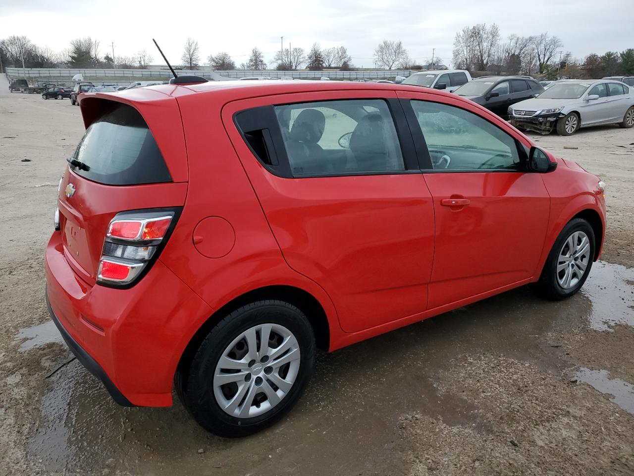 Photo 2 VIN: 1G1JG6SB8L4116747 - CHEVROLET SONIC 