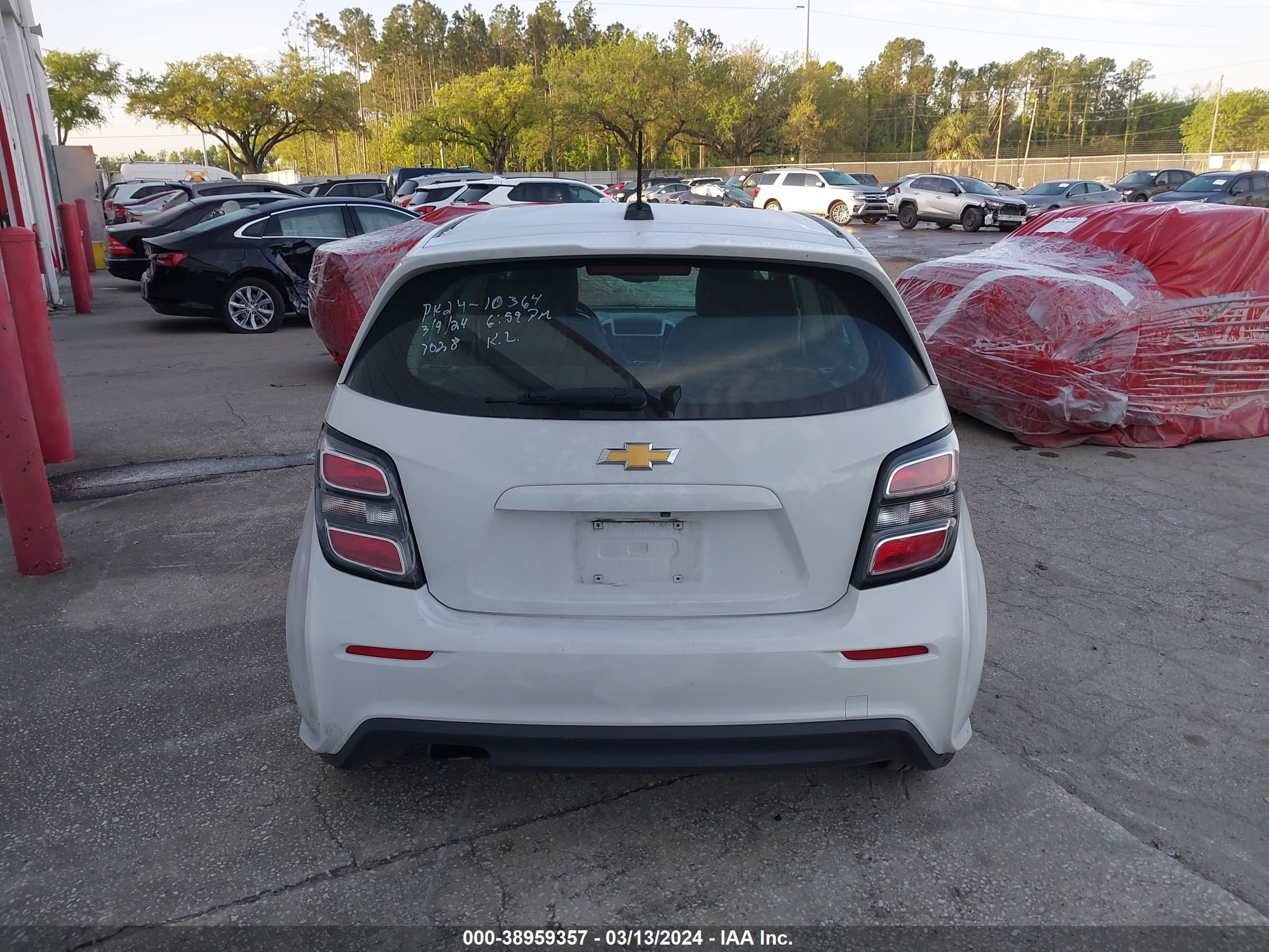 Photo 15 VIN: 1G1JG6SBXK4107028 - CHEVROLET SONIC 