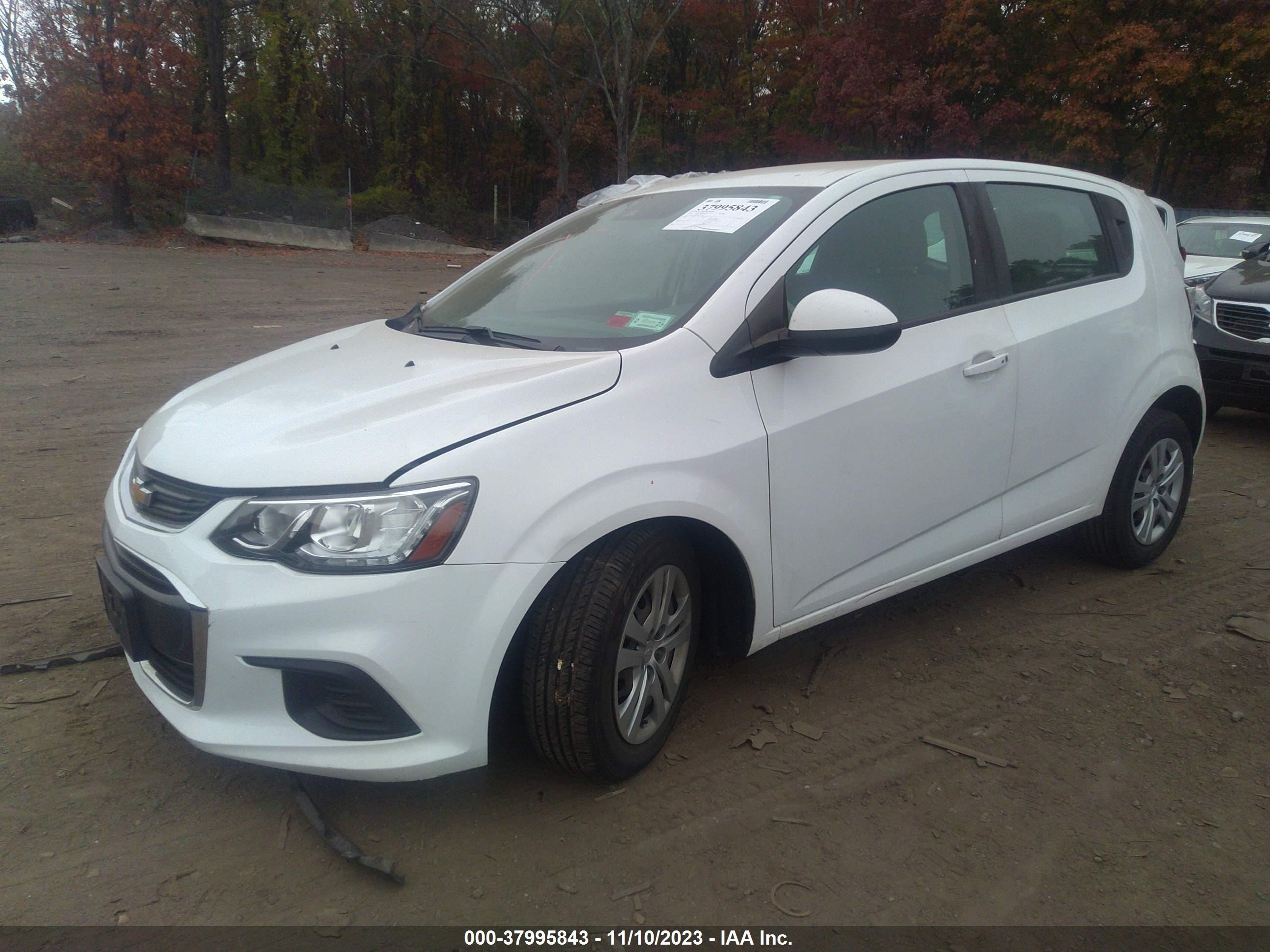 Photo 1 VIN: 1G1JG6SBXK4128350 - CHEVROLET SONIC 