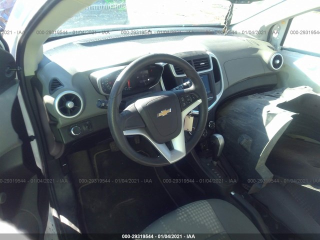 Photo 4 VIN: 1G1JG6SG6J4107375 - CHEVROLET SONIC 