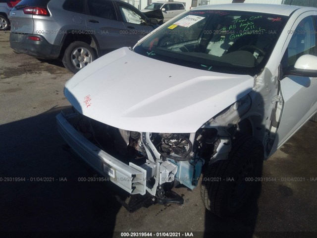 Photo 5 VIN: 1G1JG6SG6J4107375 - CHEVROLET SONIC 