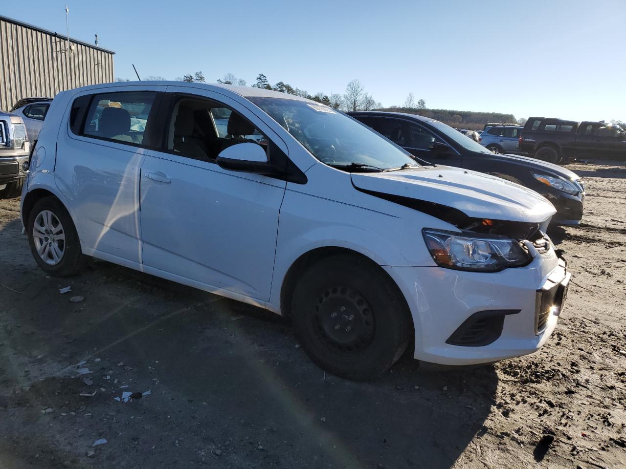 Photo 3 VIN: 1G1JG6SG9H4174661 - CHEVROLET SONIC 