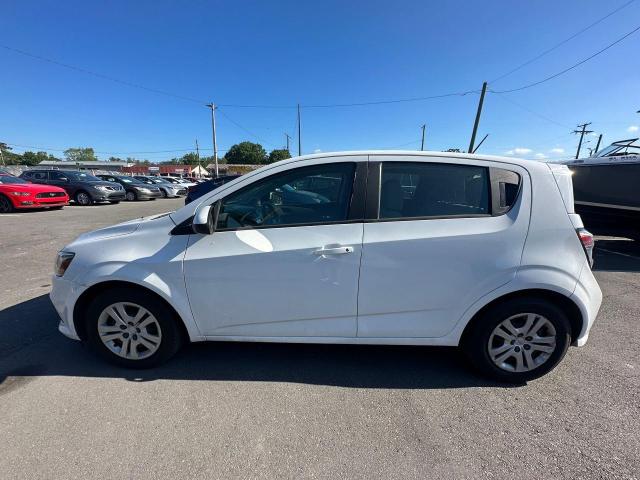 Photo 2 VIN: 1G1JG6SGXH4162261 - CHEVROLET SONIC 