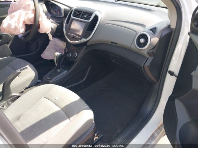 Photo 4 VIN: 1G1JG6SH1H4166305 - CHEVROLET SONIC 