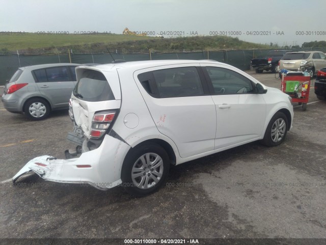 Photo 3 VIN: 1G1JG6SH2H4169844 - CHEVROLET SONIC 