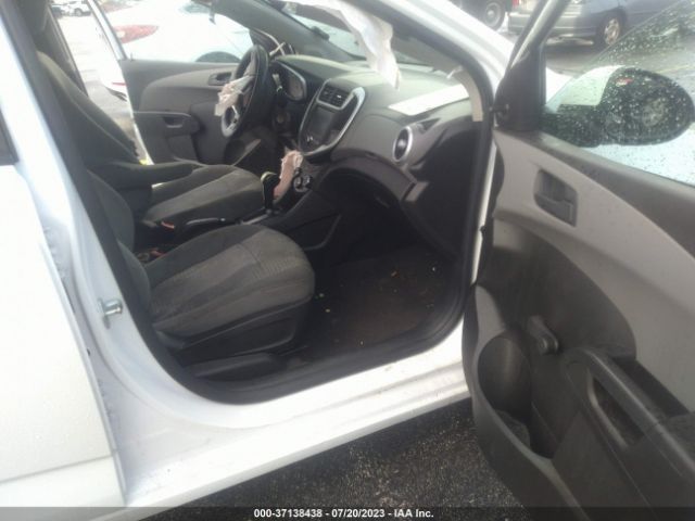 Photo 4 VIN: 1G1JG6SH3H4166824 - CHEVROLET SONIC 