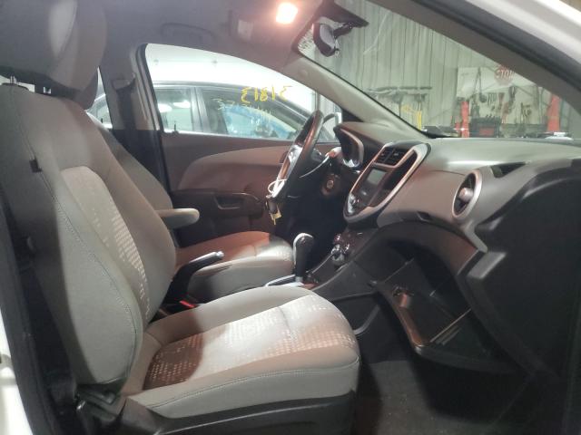 Photo 4 VIN: 1G1JG6SH4H4149899 - CHEVROLET SONIC 