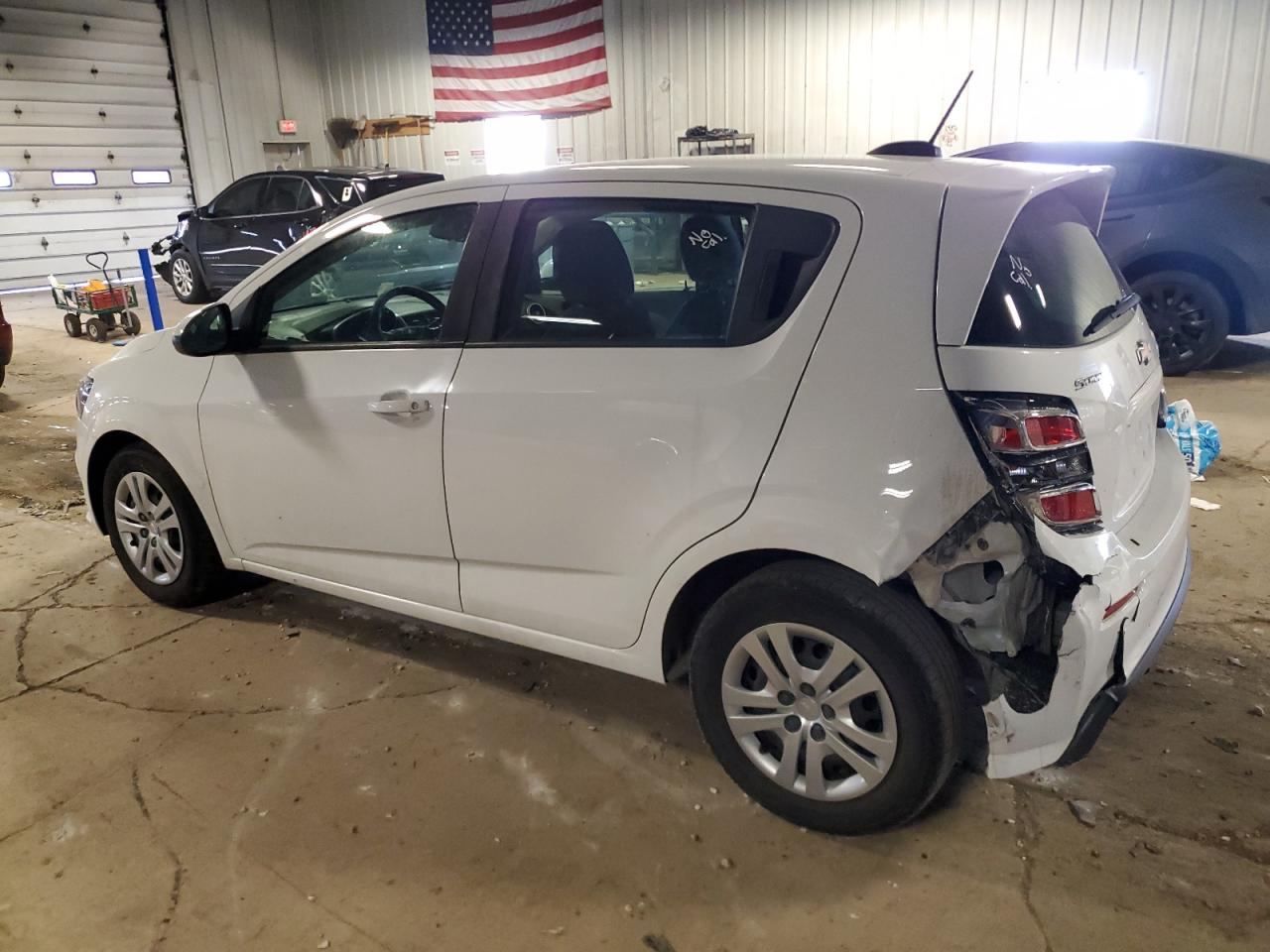 Photo 1 VIN: 1G1JG6SH7H4173033 - CHEVROLET SONIC 