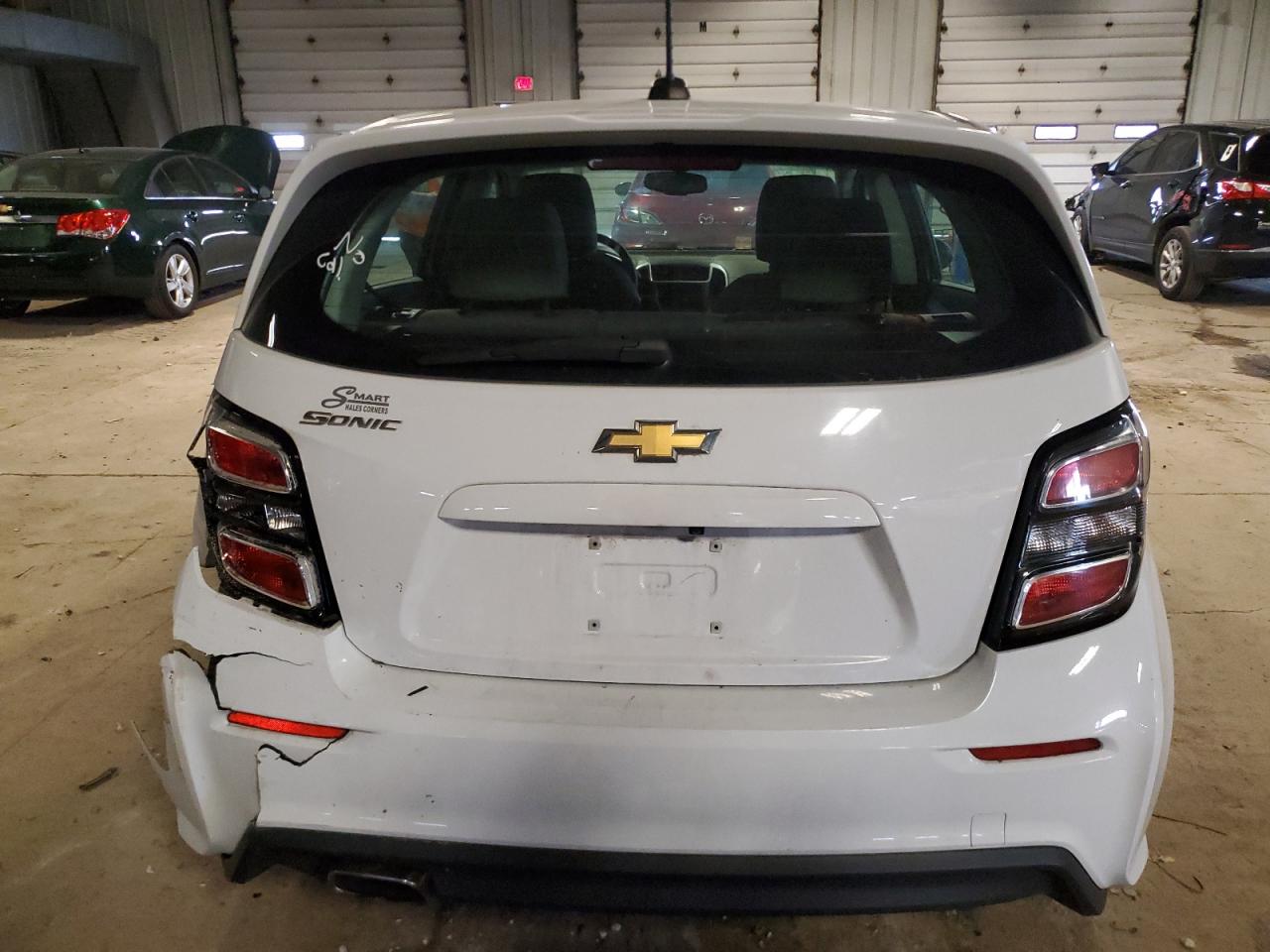 Photo 5 VIN: 1G1JG6SH7H4173033 - CHEVROLET SONIC 