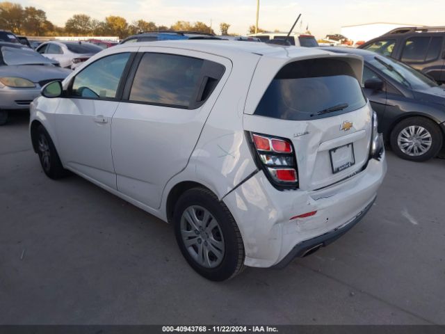 Photo 2 VIN: 1G1JG6SH8H4149422 - CHEVROLET SONIC 