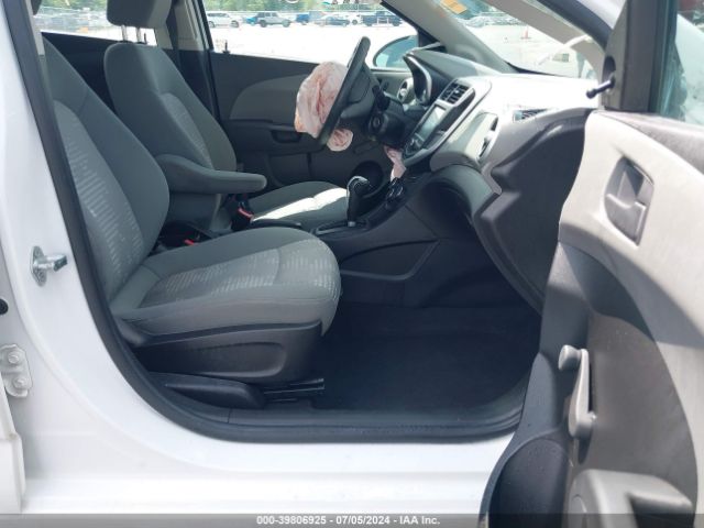 Photo 4 VIN: 1G1JG6SH9H4177861 - CHEVROLET SONIC 