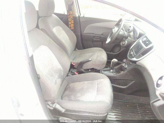 Photo 4 VIN: 1G1JG6SH9J4106584 - CHEVROLET SONIC 