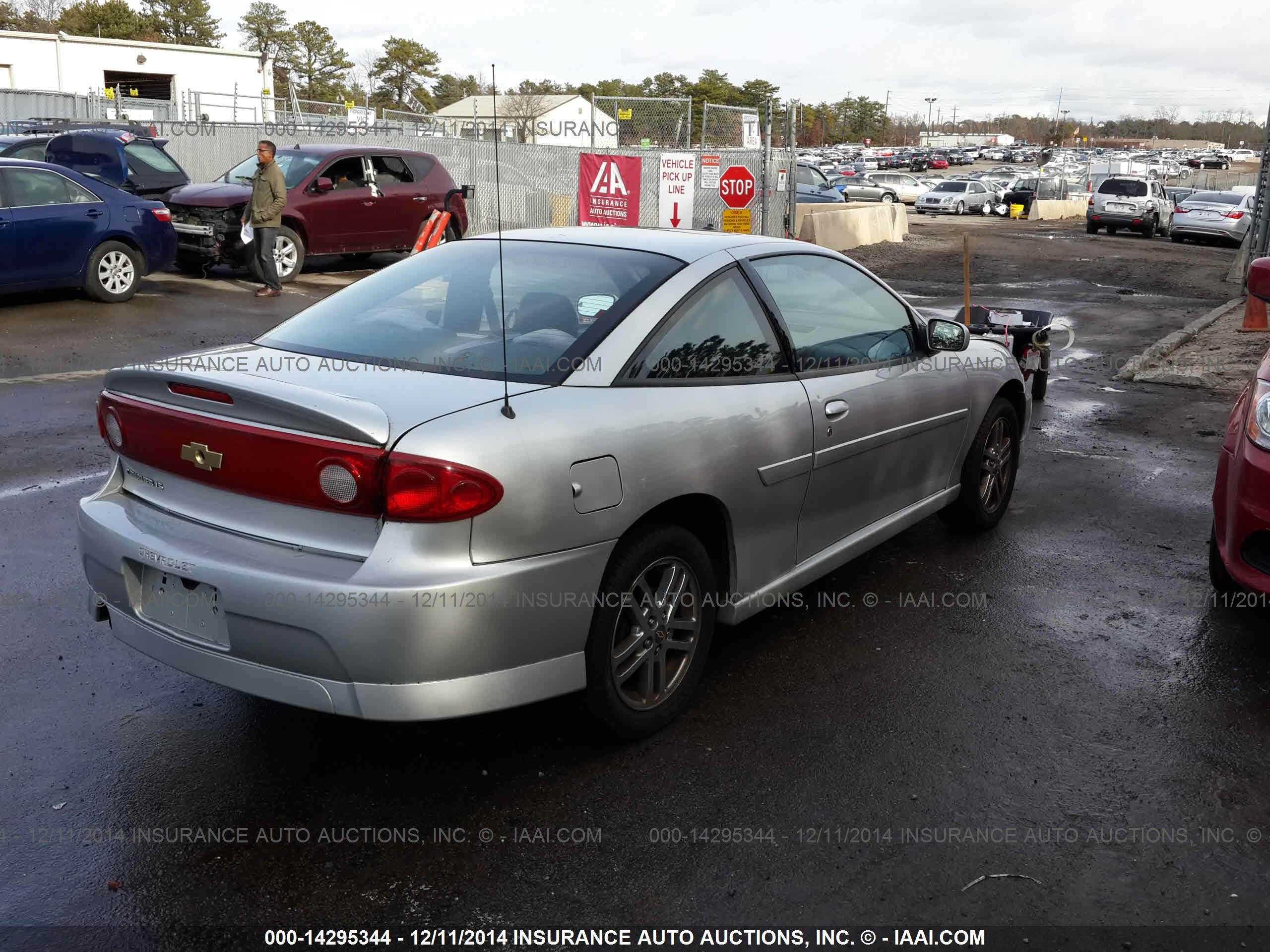 Photo 3 VIN: 1G1JH12F057151187 - CHEVROLET CAVALIER 