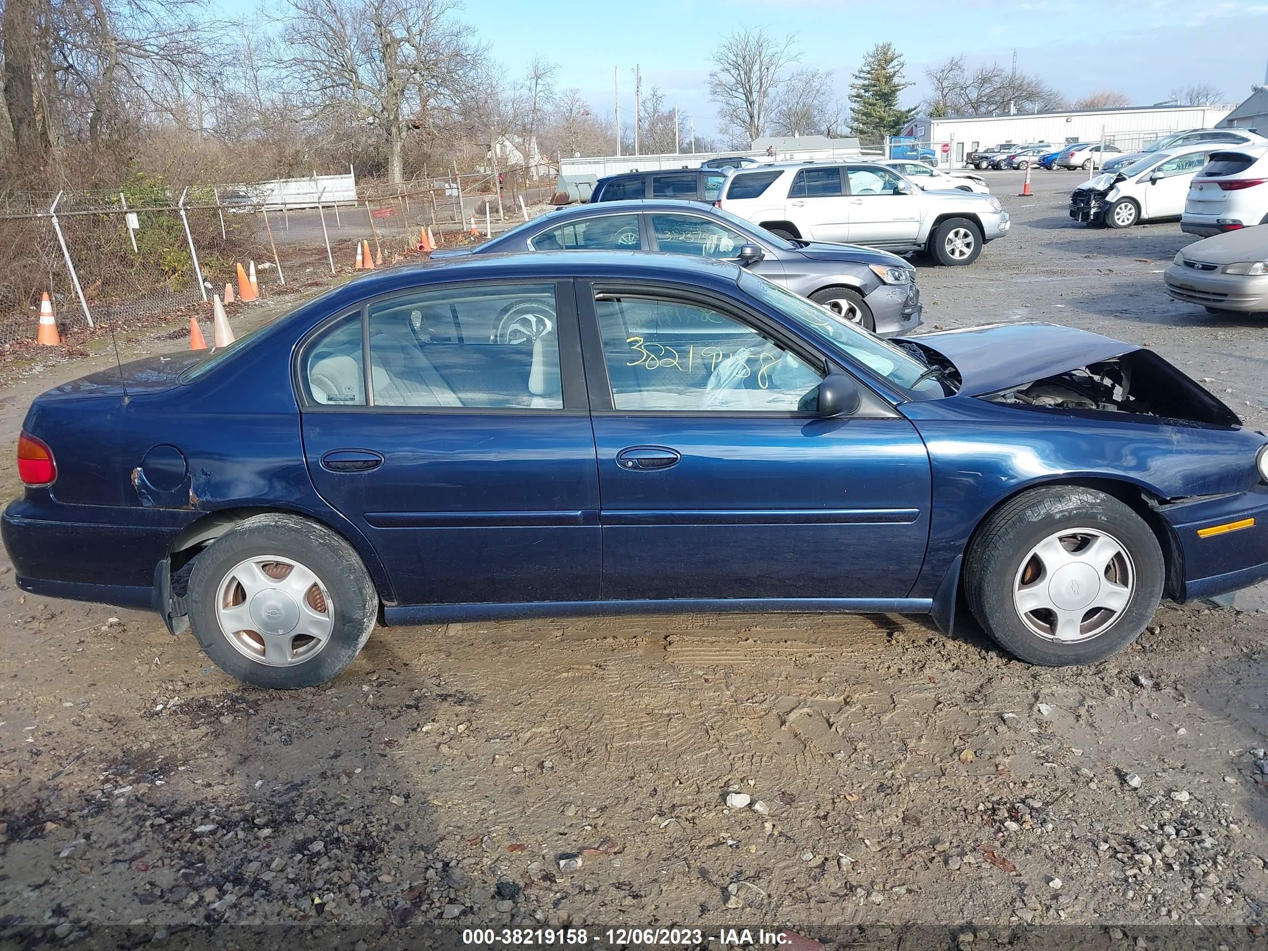 Photo 12 VIN: 1G1ND52J3Y6153633 - CHEVROLET MALIBU 