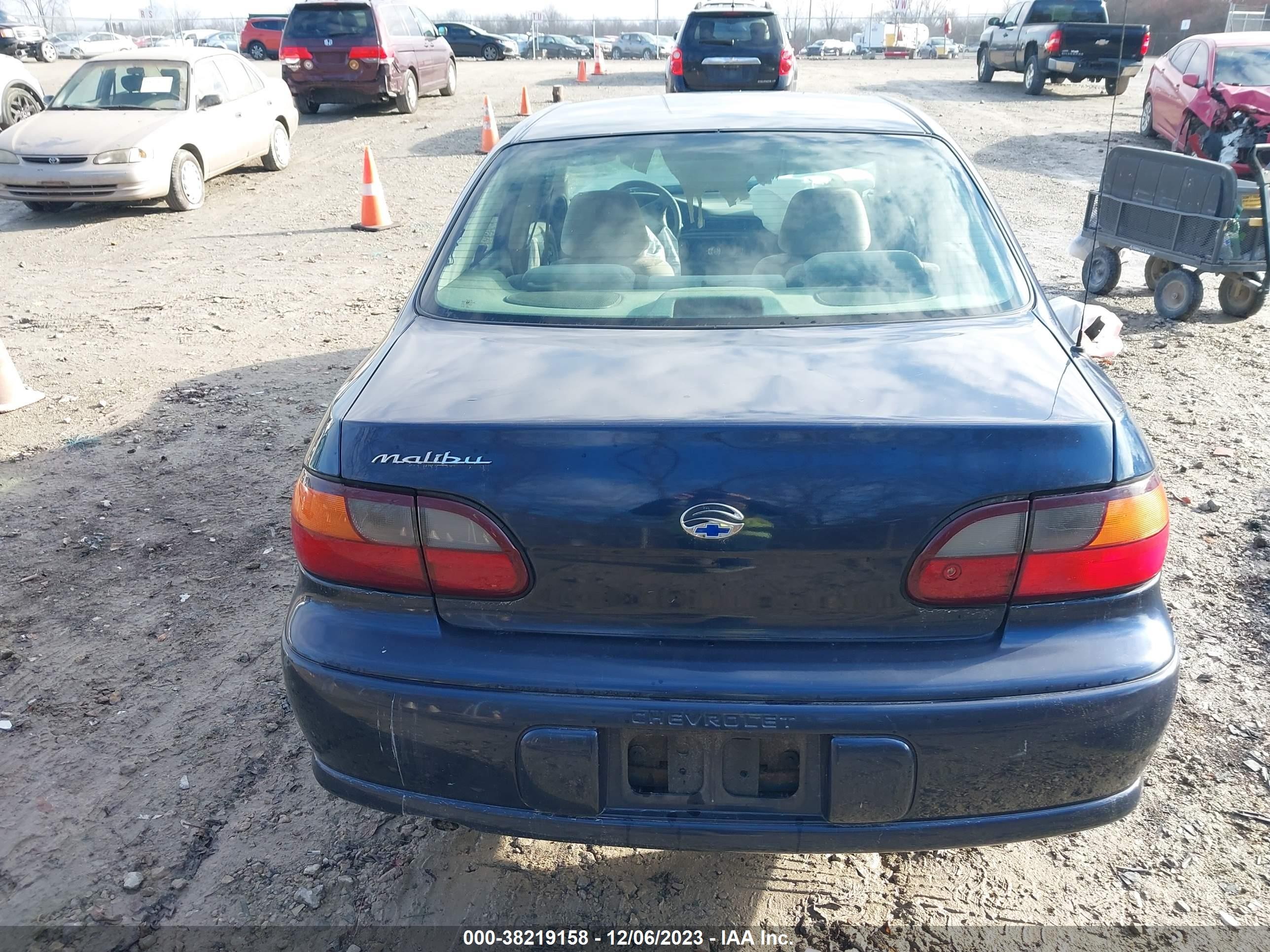 Photo 15 VIN: 1G1ND52J3Y6153633 - CHEVROLET MALIBU 