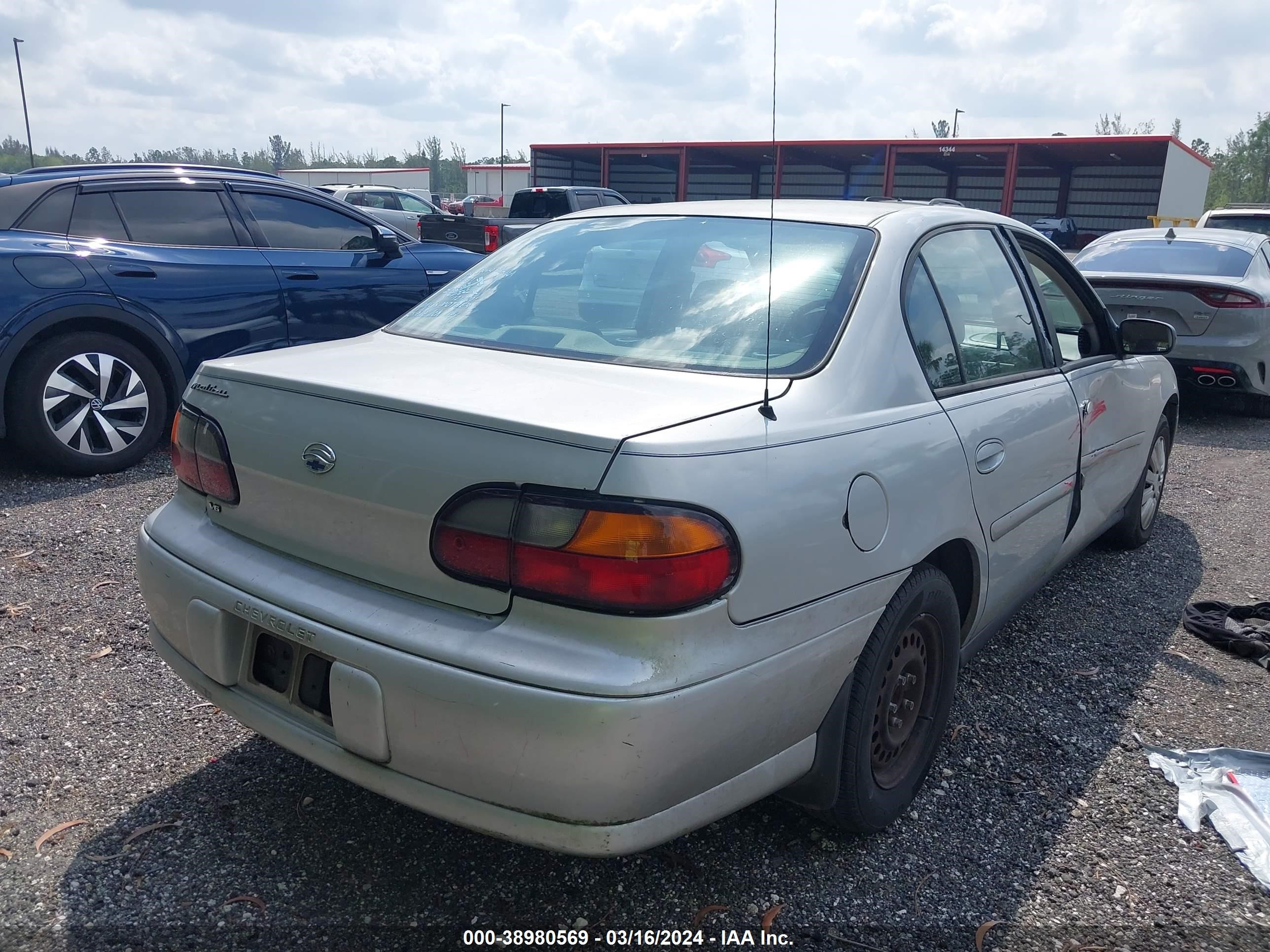 Photo 3 VIN: 1G1ND52J516255506 - CHEVROLET MALIBU 