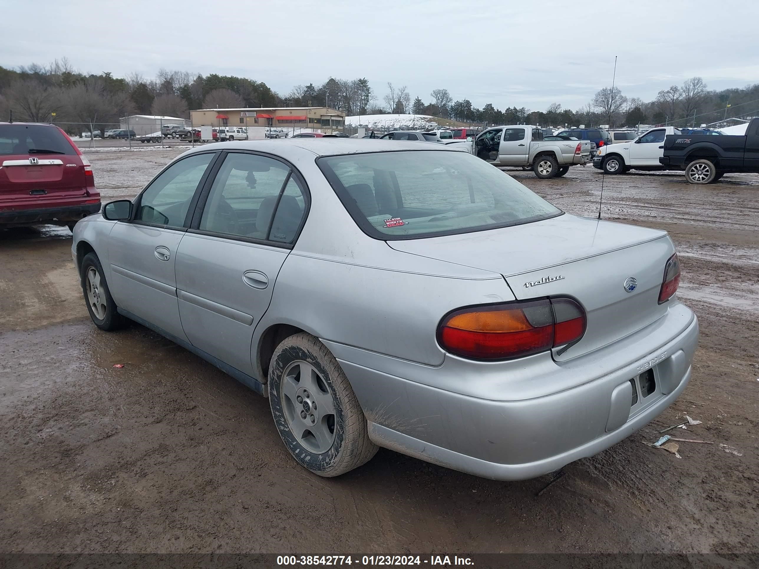 Photo 2 VIN: 1G1ND52J52M517828 - CHEVROLET MALIBU 