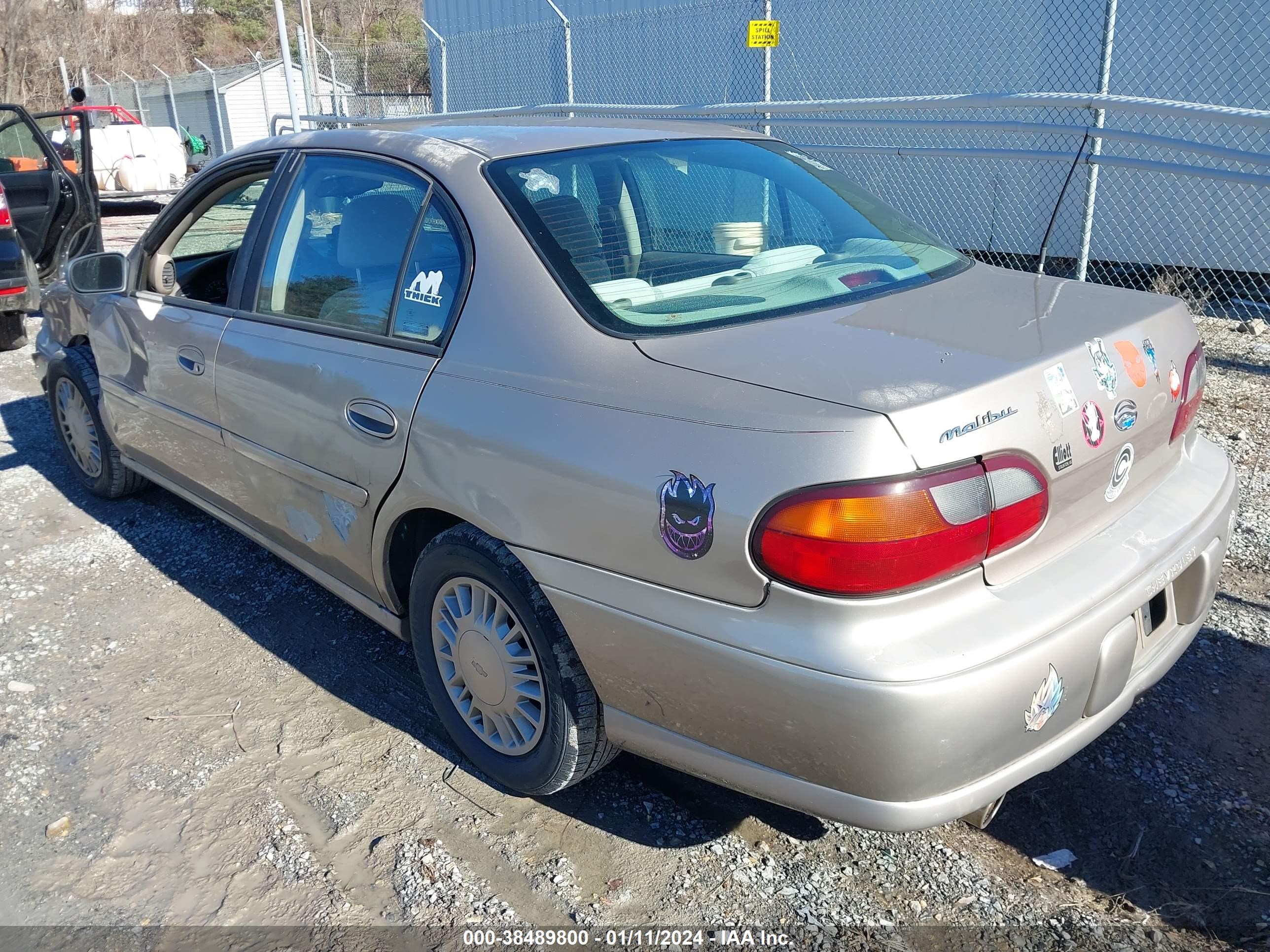 Photo 2 VIN: 1G1ND52J5Y6109276 - CHEVROLET MALIBU 