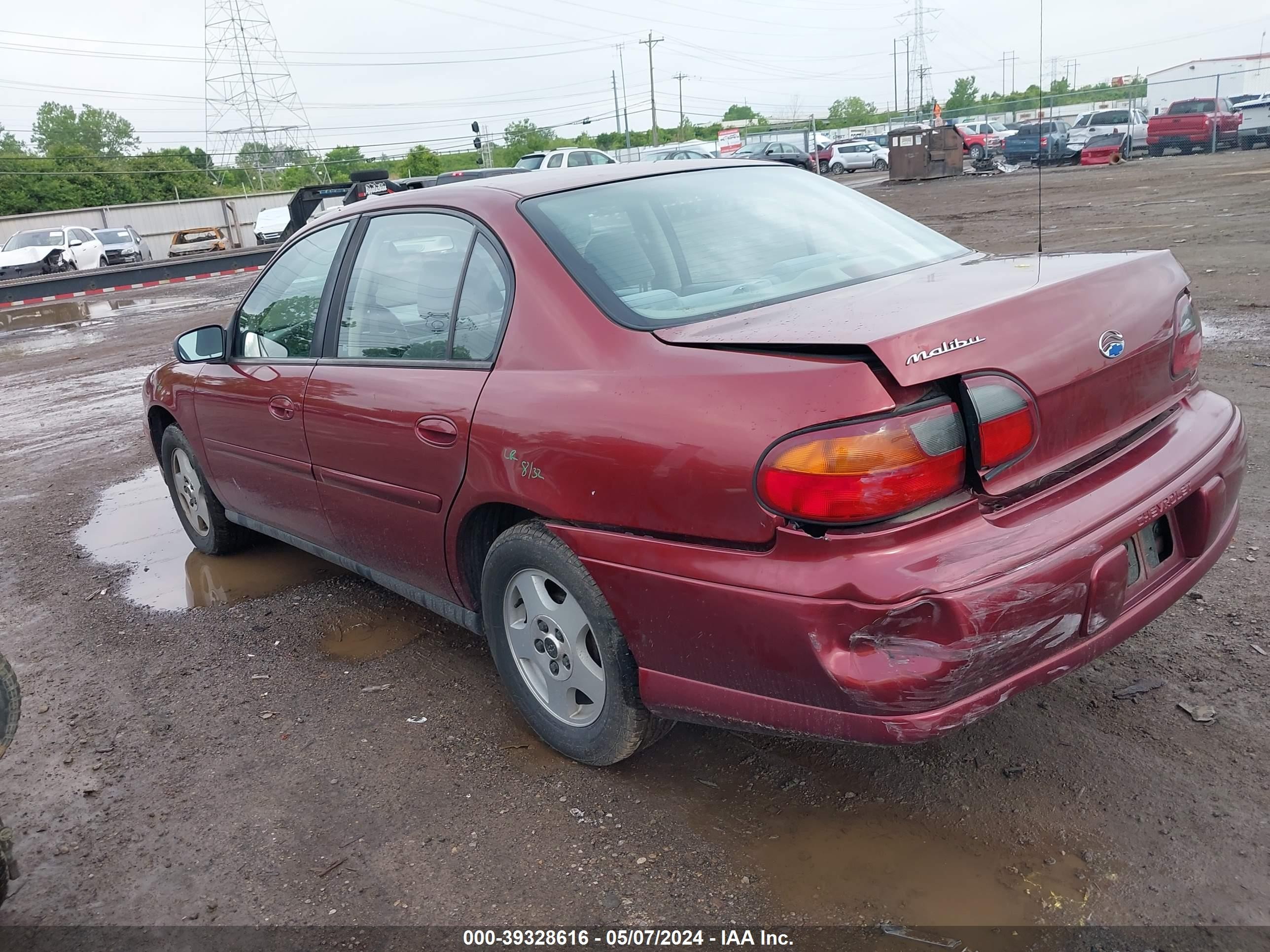 Photo 2 VIN: 1G1ND52J93M627329 - CHEVROLET MALIBU 