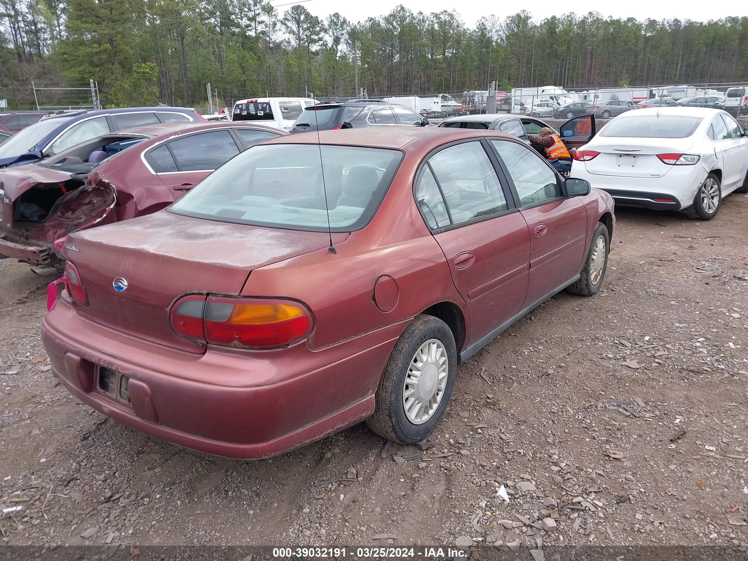 Photo 3 VIN: 1G1ND52J93M683089 - CHEVROLET MALIBU 