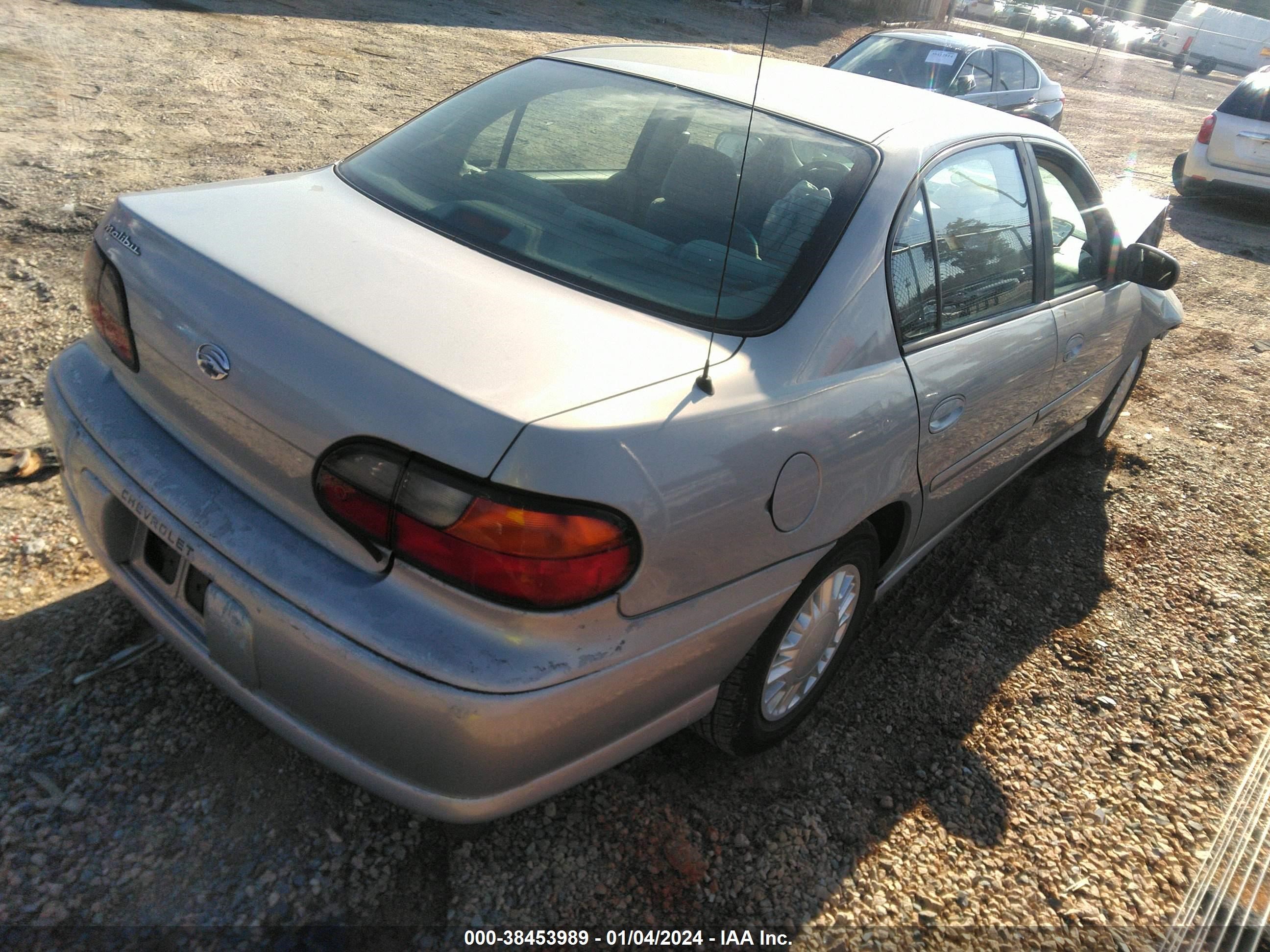 Photo 3 VIN: 1G1ND52J9Y6204102 - CHEVROLET MALIBU 