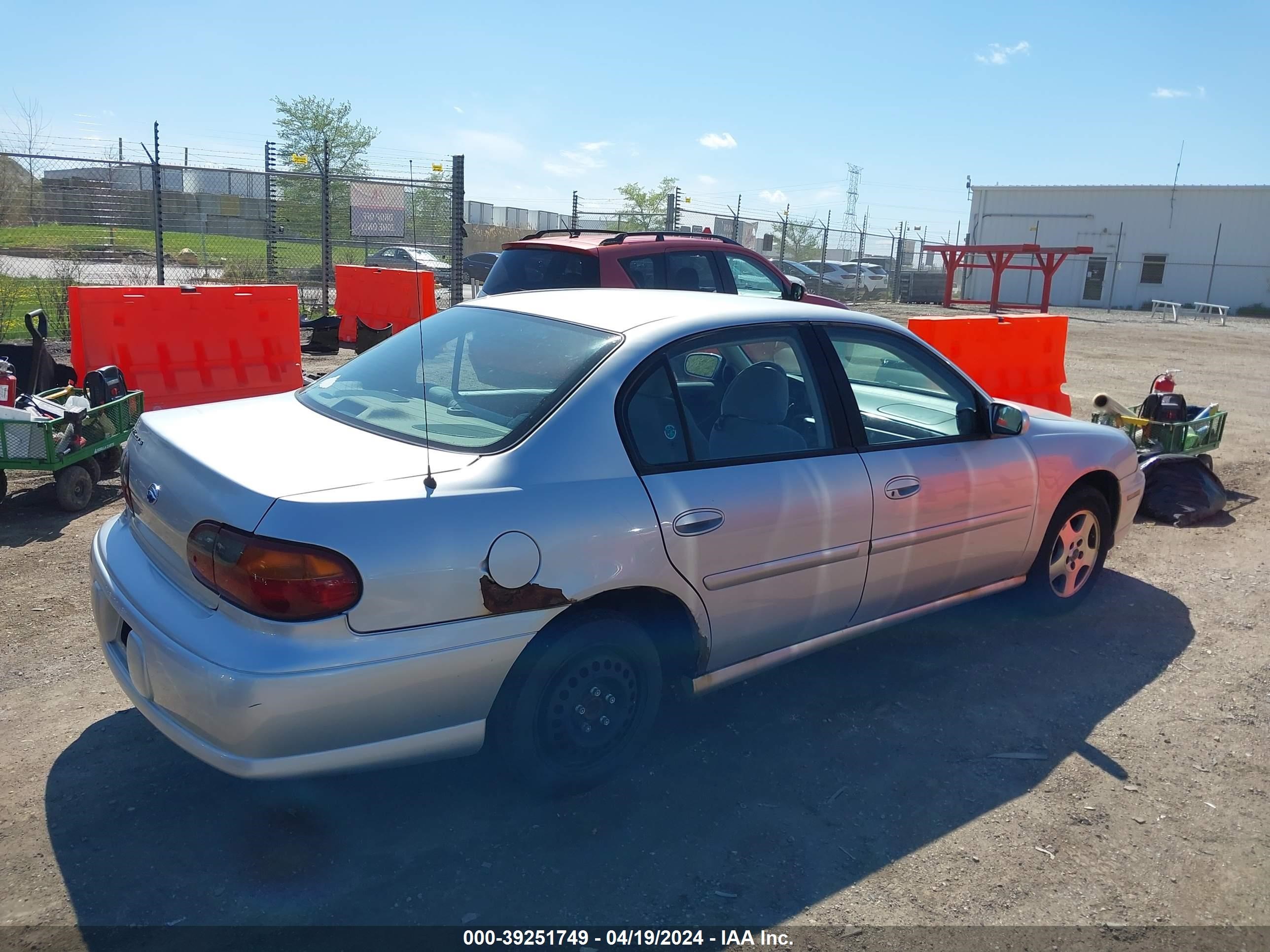 Photo 3 VIN: 1G1NE52J53M665802 - CHEVROLET MALIBU 