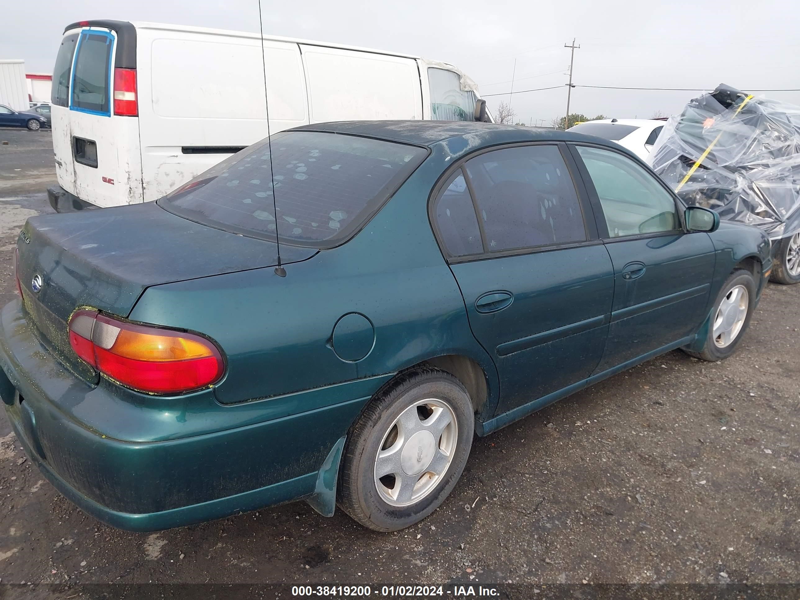 Photo 3 VIN: 1G1NE52J7Y6161148 - CHEVROLET MALIBU 