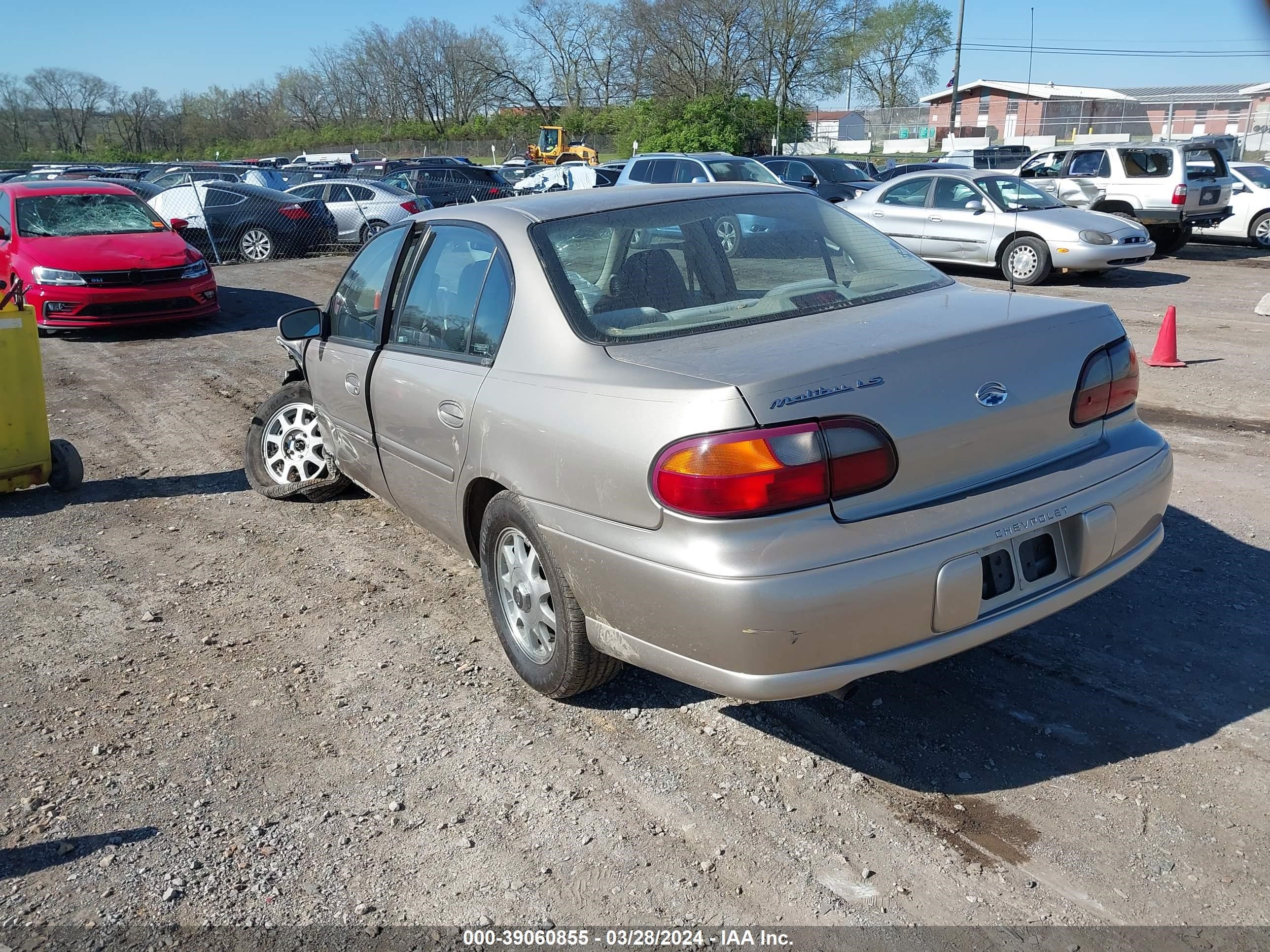 Photo 2 VIN: 1G1NE52M4W6203931 - CHEVROLET MALIBU 