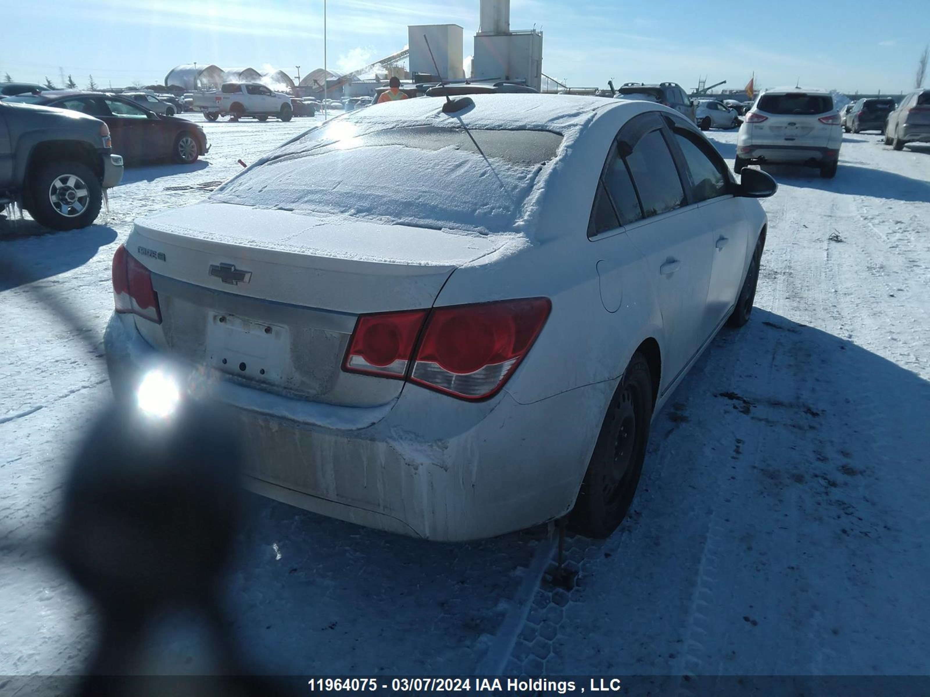 Photo 3 VIN: 1G1P75SZ2F7269239 - CHEVROLET CRUZE 