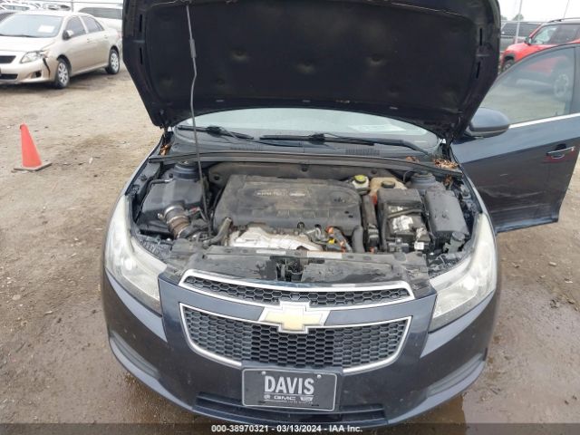 Photo 9 VIN: 1G1P75SZ5E7447417 - CHEVROLET CRUZE 