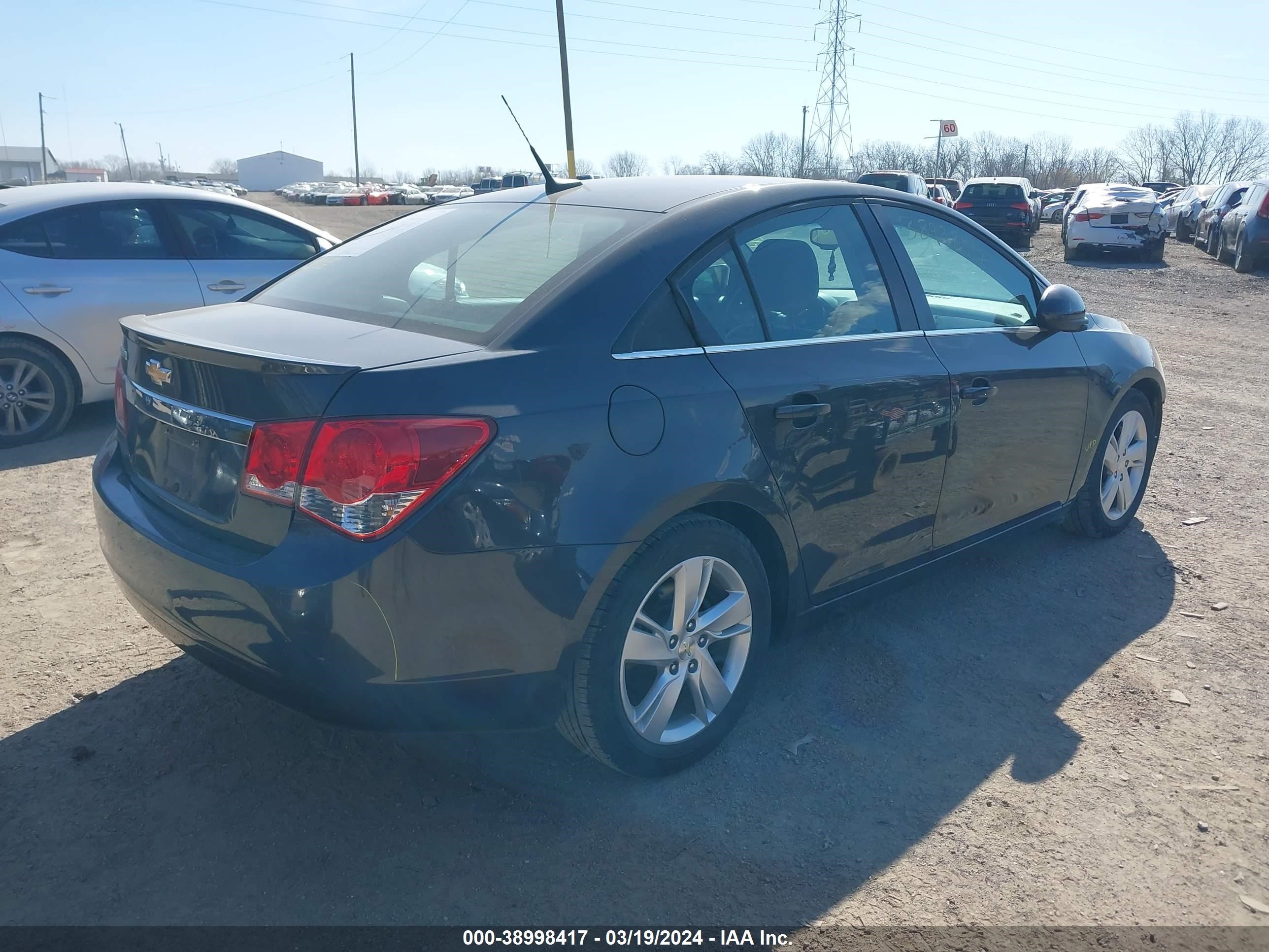 Photo 3 VIN: 1G1P75SZ7E7134630 - CHEVROLET CRUZE 