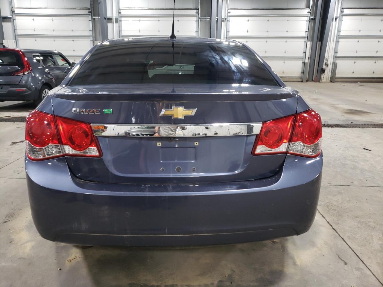 Photo 5 VIN: 1G1P75SZ8E7120526 - CHEVROLET CRUZE 