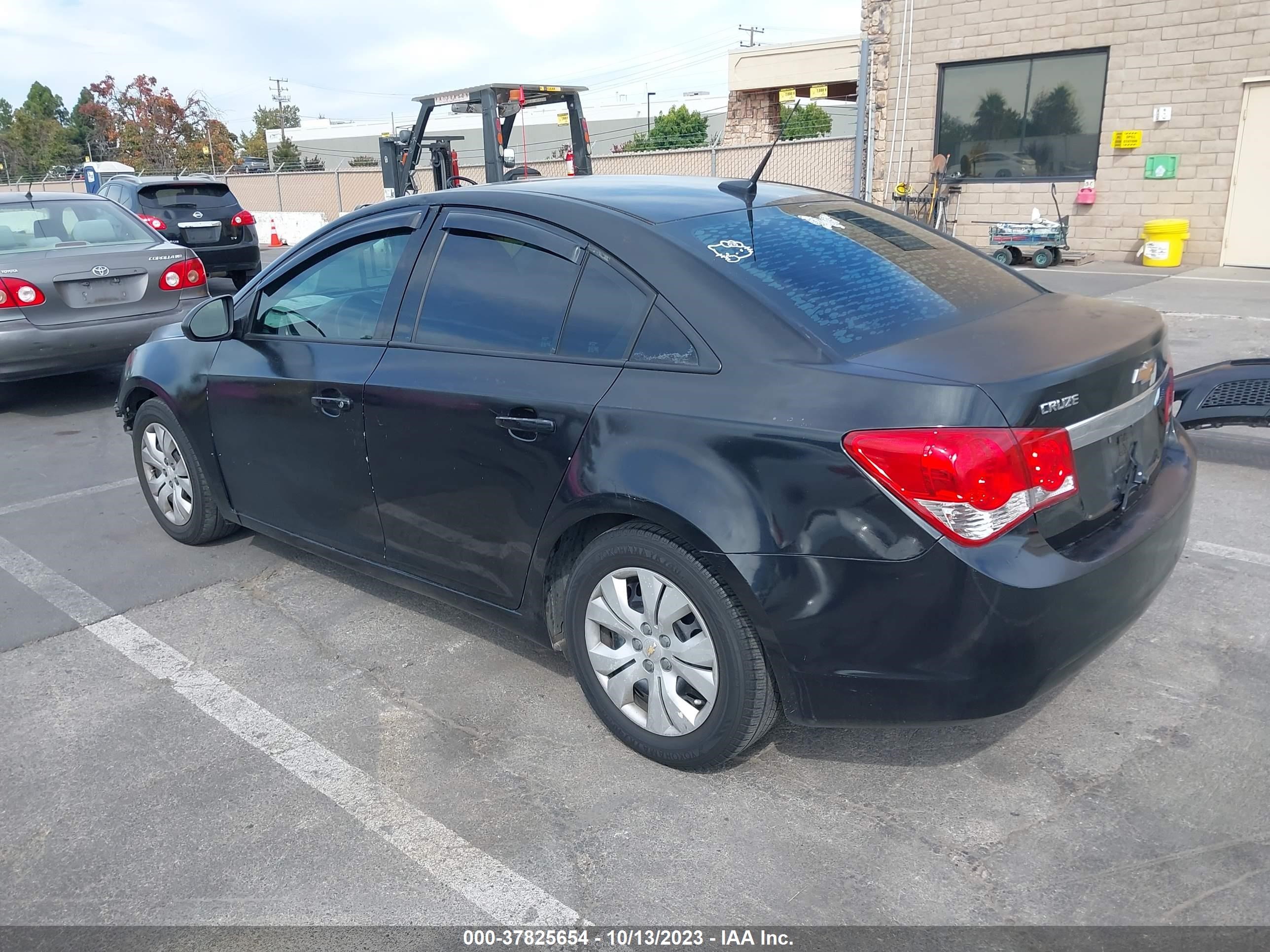 Photo 2 VIN: 1G1PA5SG0D7322663 - CHEVROLET CRUZE 